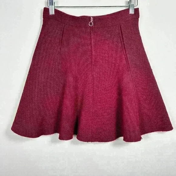 ZARA WOMAN Red Mini Skirt Tulip Flare Academia Pleated Flowy Women XS - Picture 5 of 7